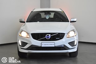 VOLVO XC60 D3 R-design Momentum
